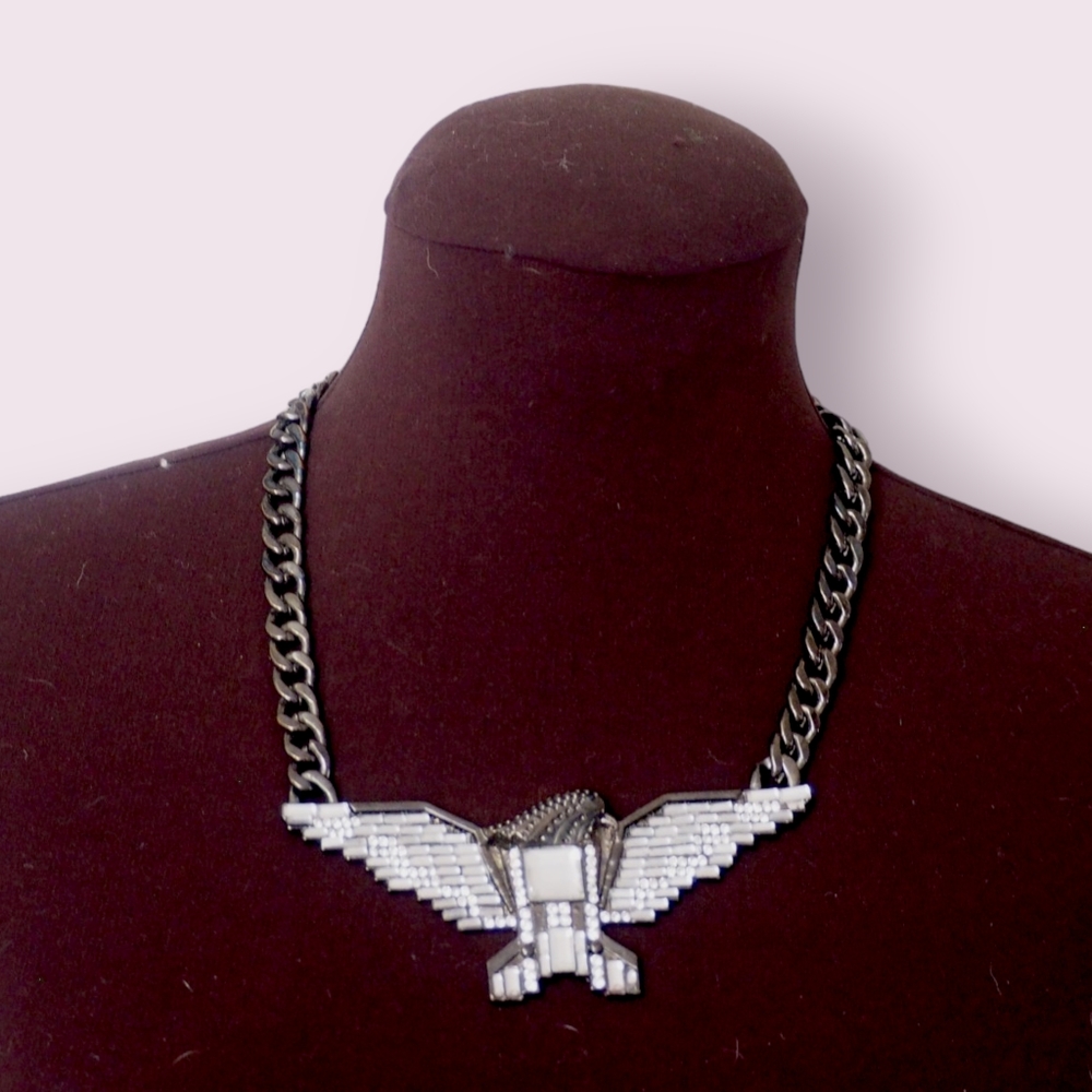 Rhinestone Eagle Nechlace - Picture 5 of 9